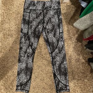 ZYIA Light & Tight leggings with pockets